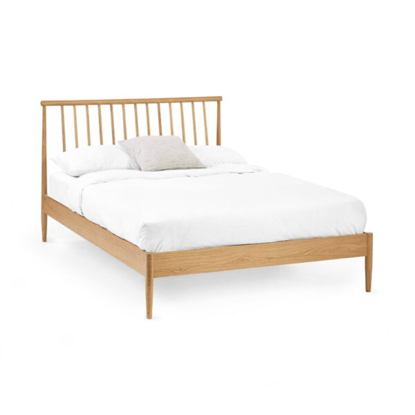 Belton Oak Spindle Bed - Black Oak Effect