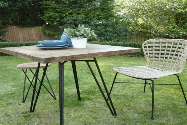 Bibisa Bistro Table