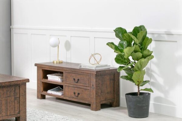DF-BB-BRAD04-featured Bradbury TV stand