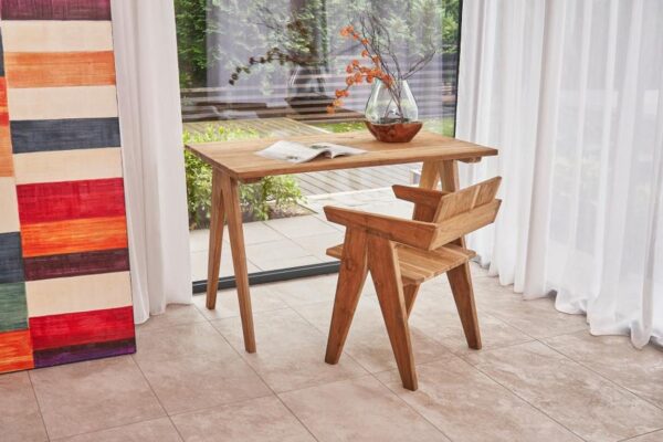Arts & Crafts Desk