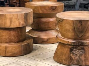 DF-BB-CHESS02-featured Knight Stool
