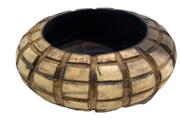 DF-BB-FLRS06-S-featured-1 Flores - Crocodile Bowl - Small
