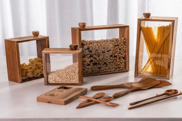 Kitchen Storage Medium