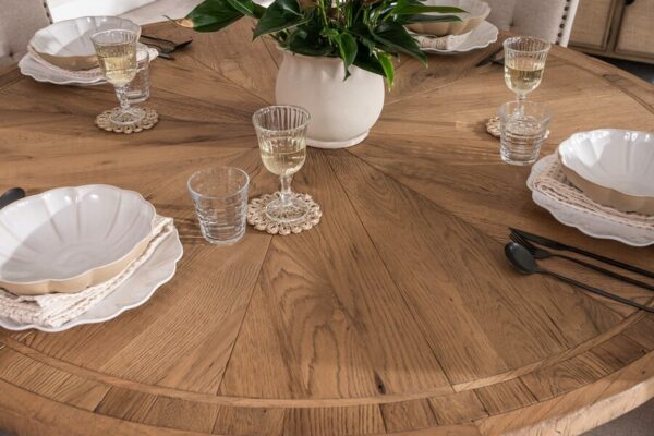 Hardwick Round Extending Dining Table - Oak