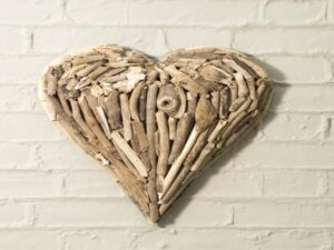 Driftwood Heart Medium Wall Deco