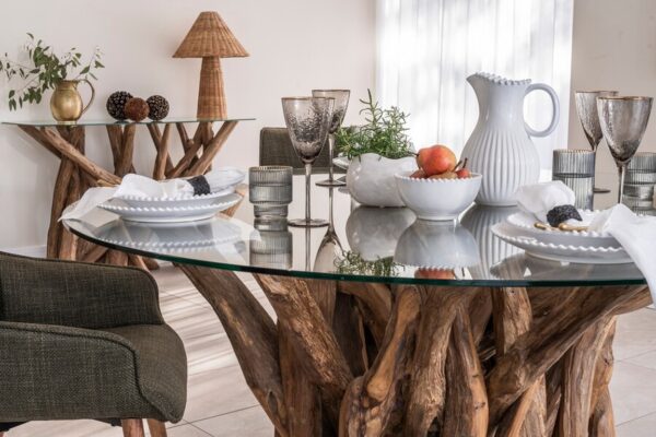 Leila Round Dining Table 160cm (10mm glass)