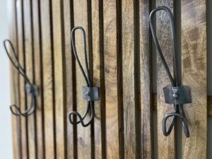Versatile Hanging Coat and Key Rack