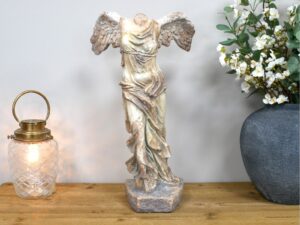 DF-DUT-11479-featured Lady With Wings