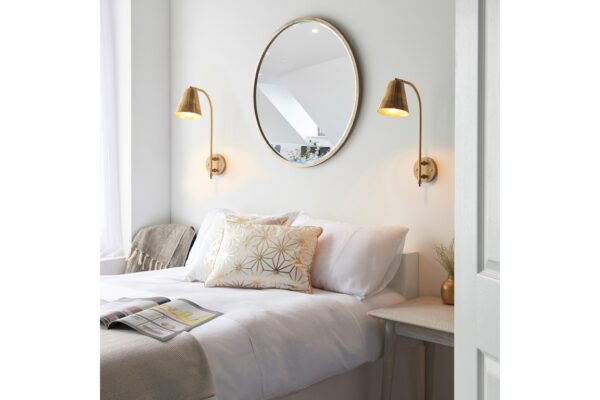 Radha 1 Wall Light