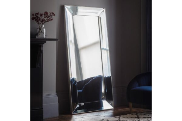 Ferrara Mirror