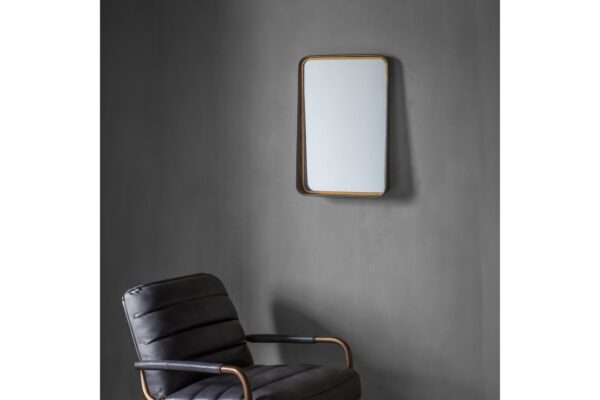 Earl Mirror