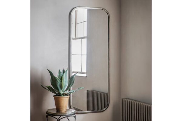 Logan Mirror