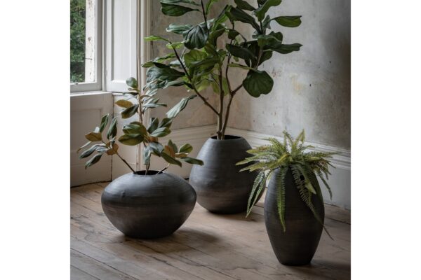 Artistic Aluminium Vase Chatai