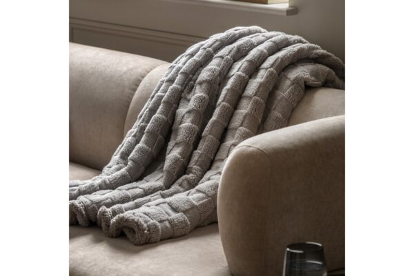Oakley Checked Sherpa Throw