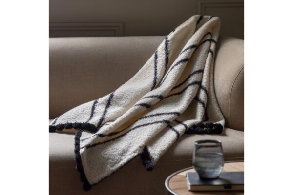 Ophelia Scalloped Throw Cream & Black