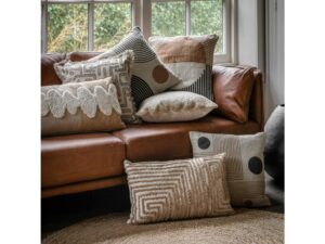 Karlovy Cushion