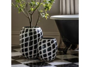 DF-GAL-5056693580317-featured Valencia Handblown Carved Mono Glass Vase