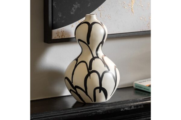 Pablo Curved Vase