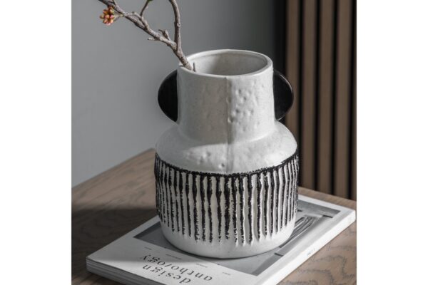 Seki Vase