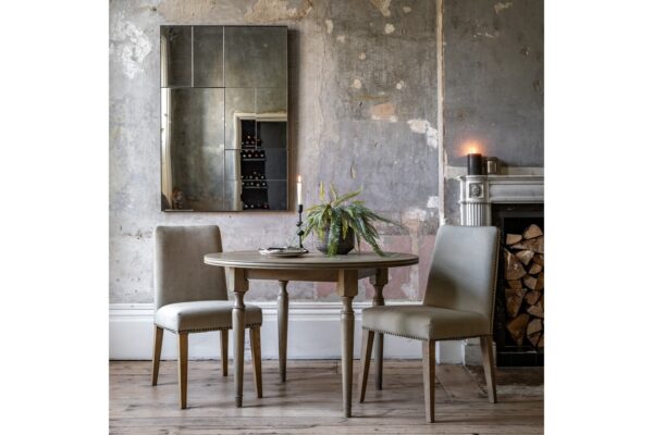 Rustique Round Dining Table