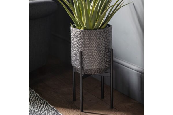 Anders Metal Planter