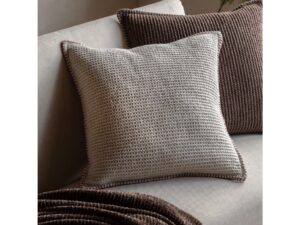 Alder Textured Cushion Cream