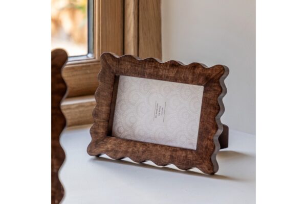 Avila Wooden Scallop Photo Frame