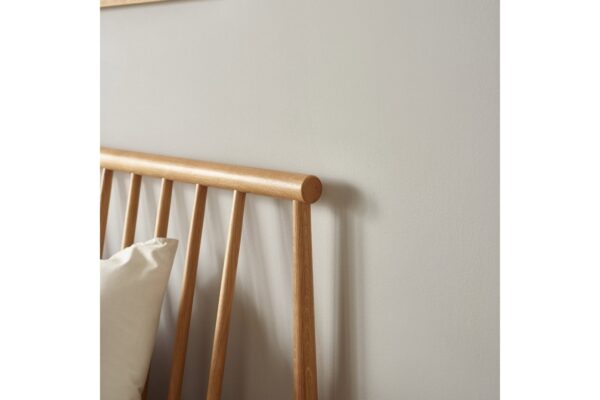 Belton Oak Spindle Bed - Black Oak Effect