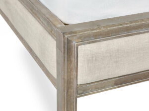 Lucie Bed