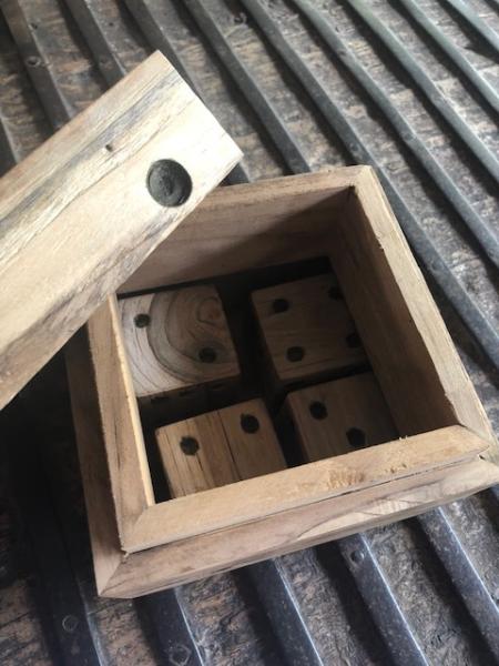 page_3134.jpg Dice in a Box