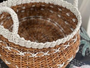 page_4313.jpg White Cross Stitch basket