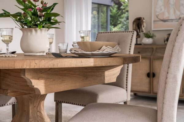 Hardwick Round Extending Dining Table - Oak