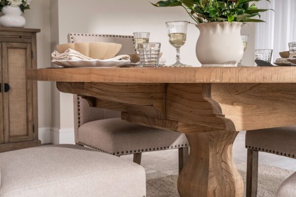 Hardwick Round Extending Dining Table - Oak