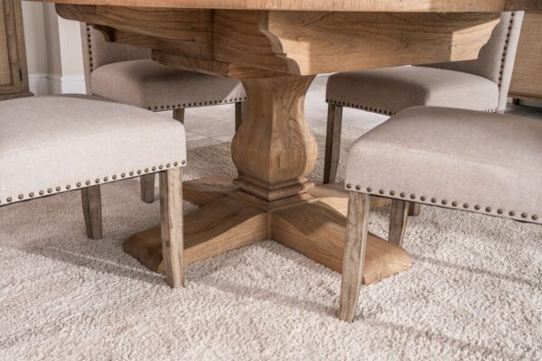 Hardwick Round Extending Dining Table - Oak