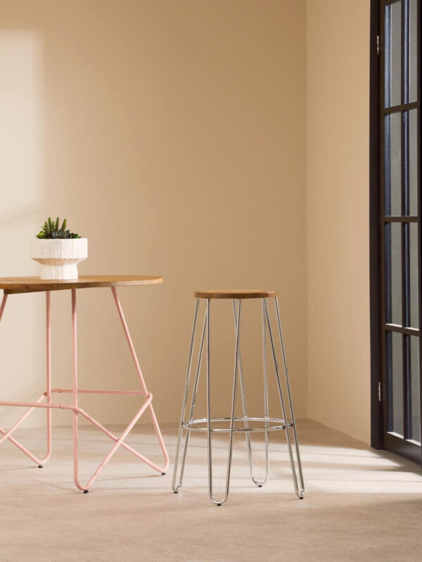 2405594_ils_01__32517.1754510966.jpg District Chrome Hairpin Stool
