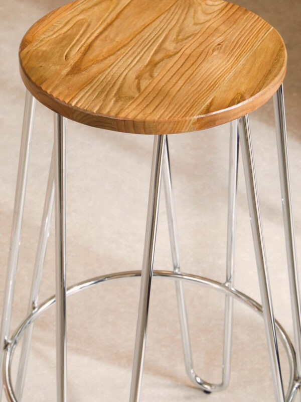 2405594_ils_02__34046.1754510967.jpg District Chrome Hairpin Stool