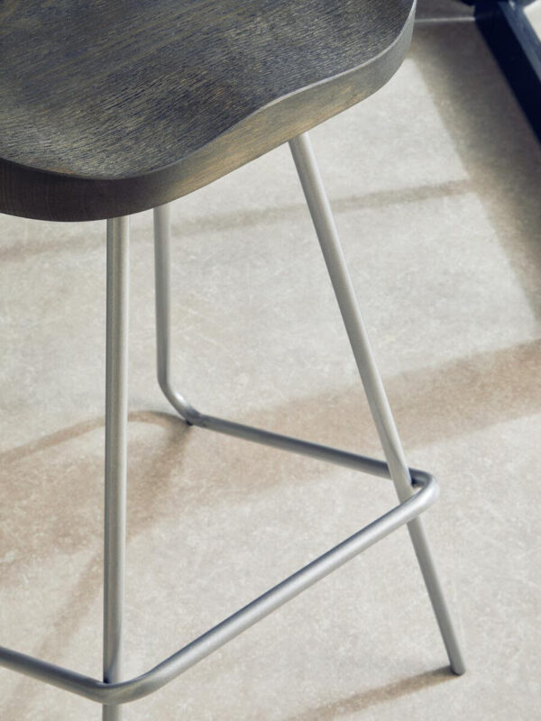 2406622_ils_02__00507.1754500433.jpg District Silver Metal Frame Bar Stool