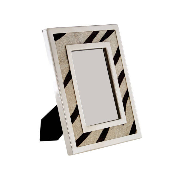5509010_01__66222.1754519486.jpg Kensington Townhouse 4in x 6in Zebra Design Photo Frame