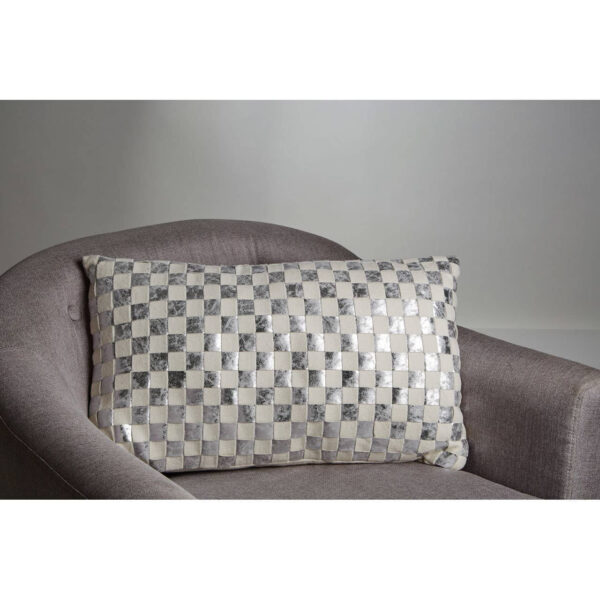 5517017_fcn_01__60457.1754507516.jpg Bosie Kensington Townhouse Rectangular Ivory And Silver Check Cushion