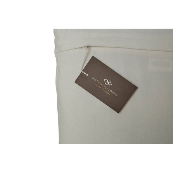 5517022_pkg_01__11441.1754507549.jpg Bosie Kensington Townhouse Silver Snake Effect Cushion