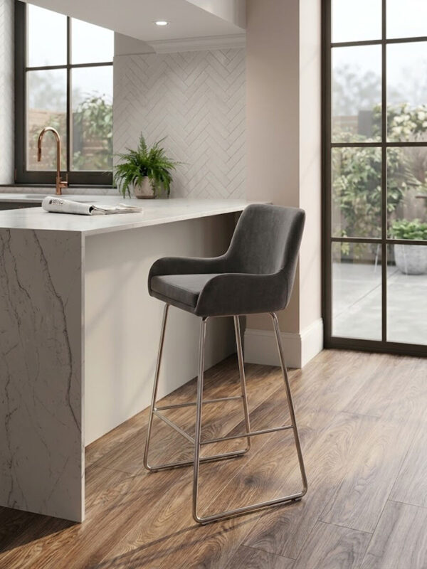 5527323_mil_01__23003.1781069872.jpg Tamzin Grey Velvet Bar Chair With Low Arms