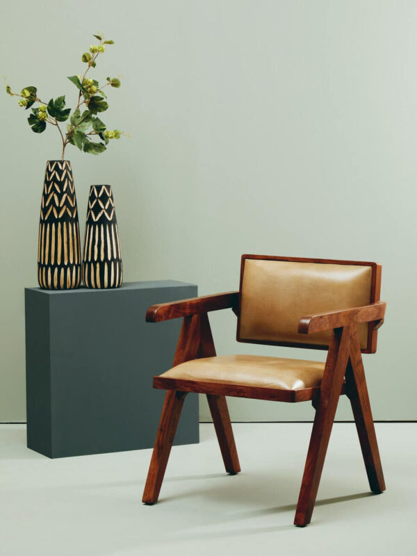 5529643_liv_01_1__15407.1754526818.jpg Buffalo Natural Leather Chair