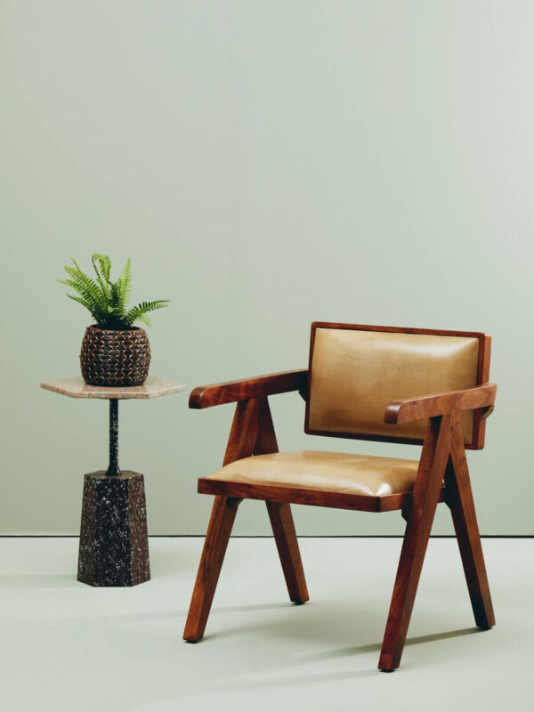5529643_liv_02_1__44360.1754526819.jpg Buffalo Natural Leather Chair