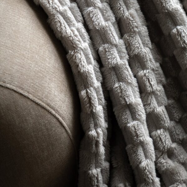 Jacquard Velvet Knitted Throw