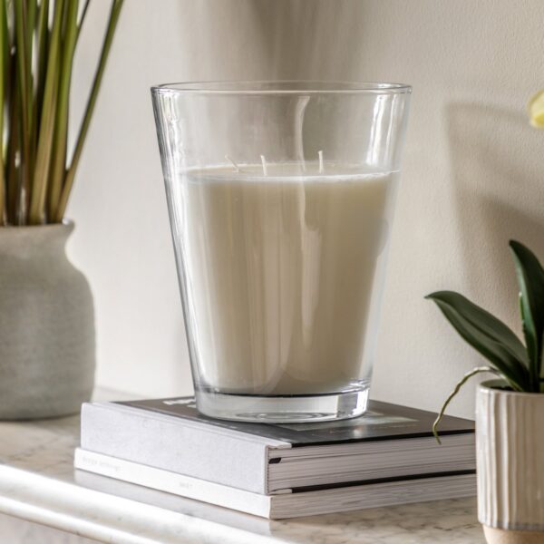Aroma English Pear and Freesia Glass Candle