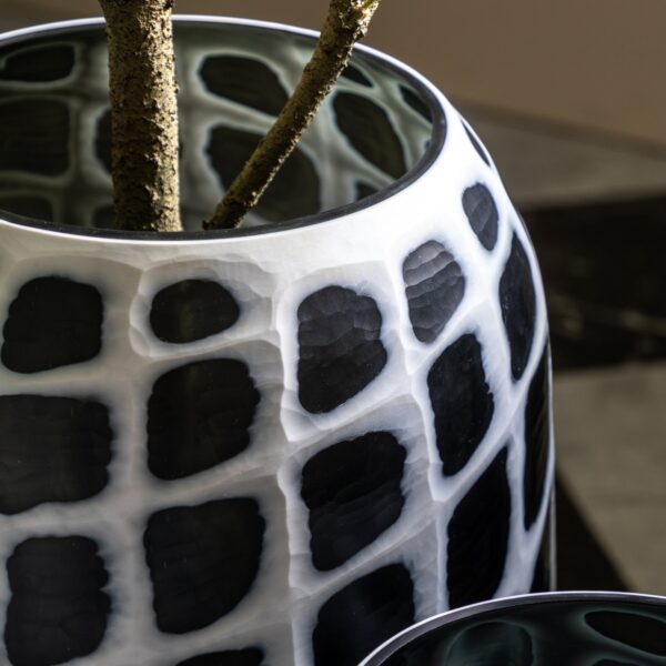 DF-GAL-5056693580317-3 Valencia Handblown Carved Mono Glass Vase