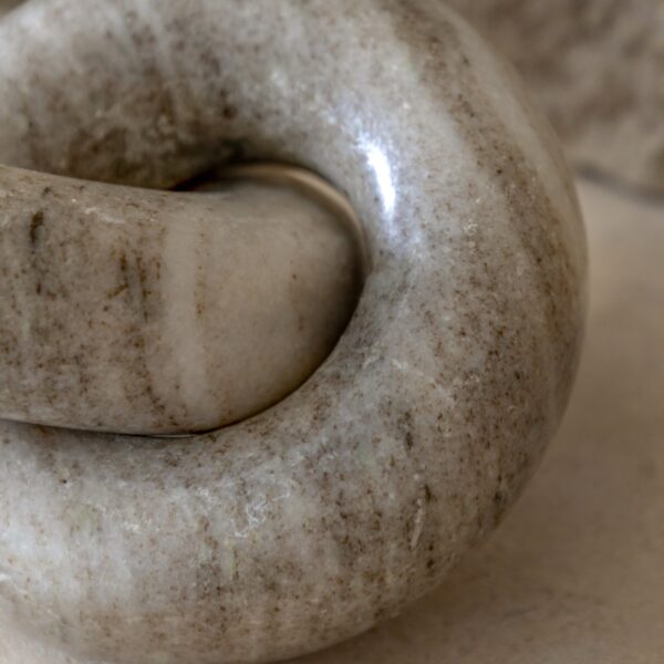 Avila Link Marble Circle