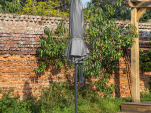 Vazzano 3m Cantilever Parasol