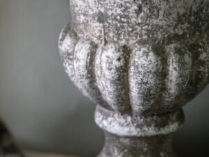 Amesbury Urn Aged