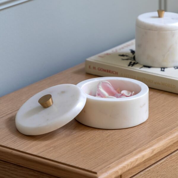 Veta Marble Rounded Box